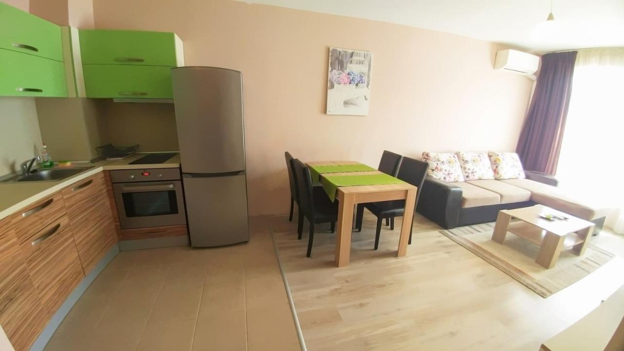 Oazis Apartment Burgas Luaran gambar